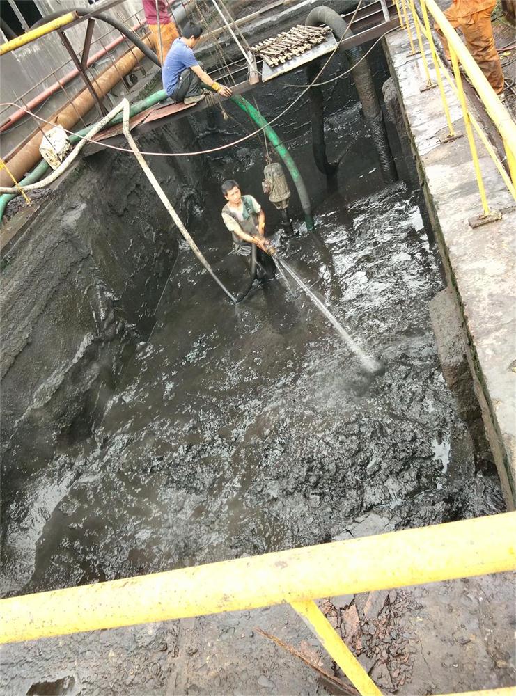 彭场镇沉淀池清掏-污水池清理